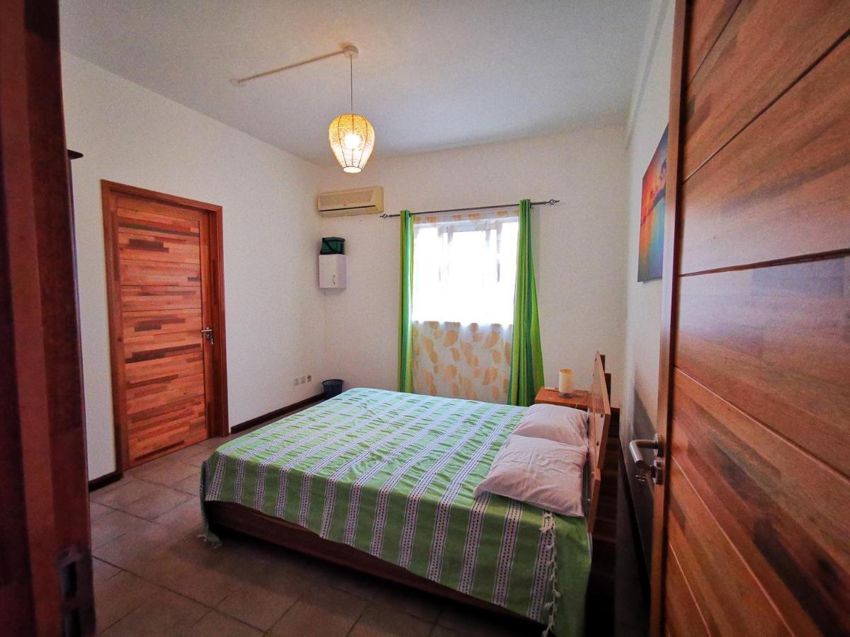 Oceanside Licenced Tourist Residence Flic-en-Flacq Zewnętrze zdjęcie